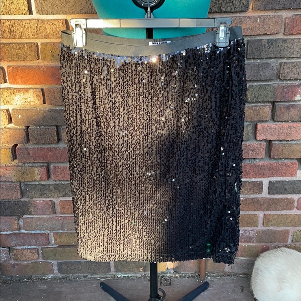 (L) Joan Rivers Black Sequin Skirt